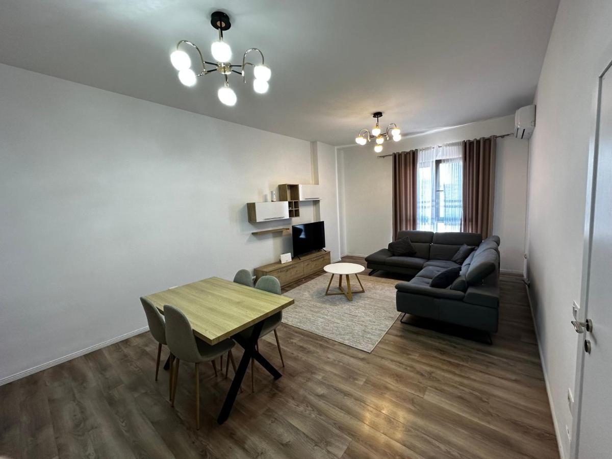Myhouse At 21 Dhjetori Appartement Tirana Buitenkant foto